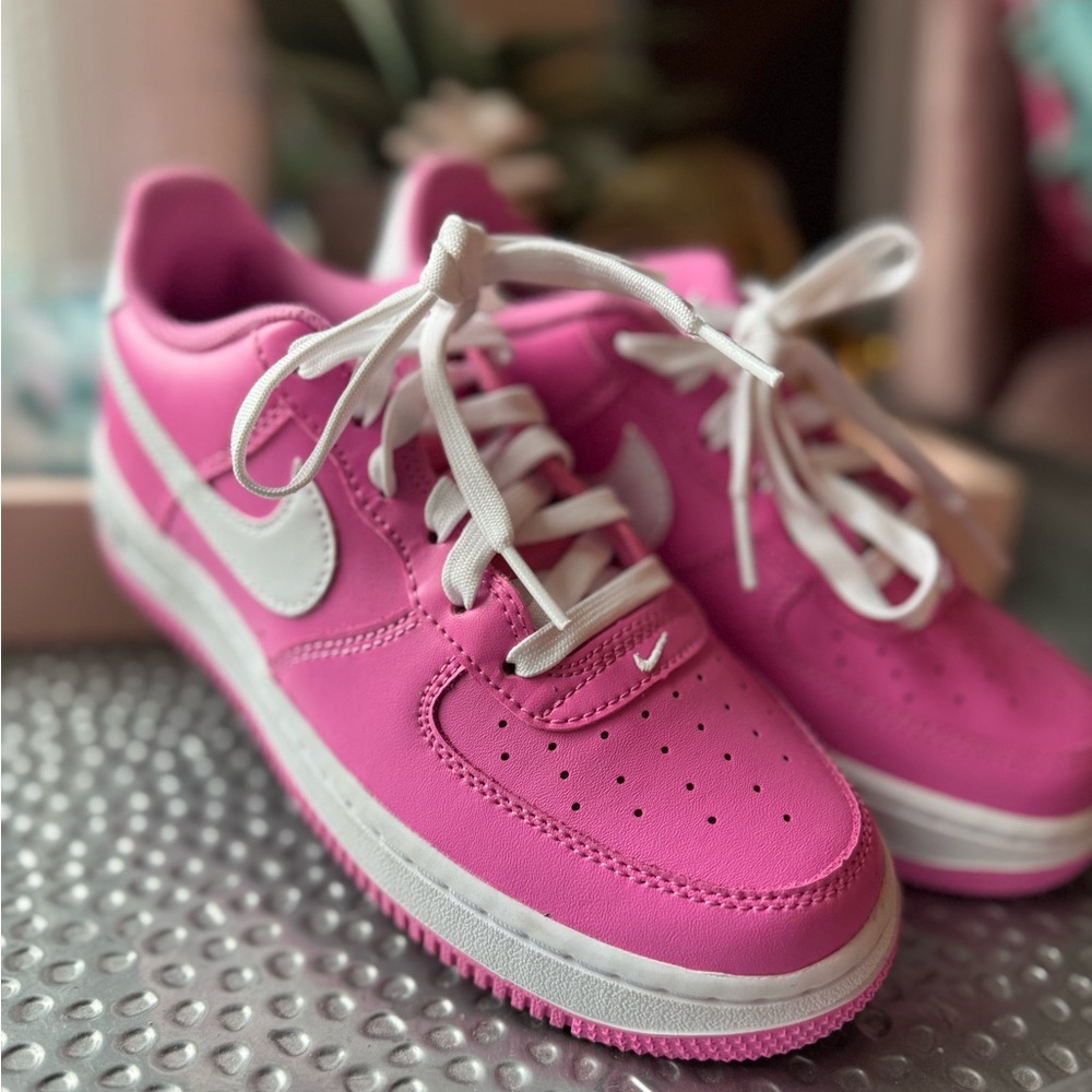 Nike Kids Pink and White Sneakers